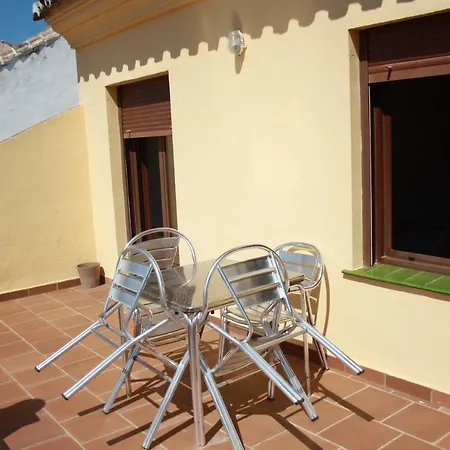 Nueva 13 * Ρόντα