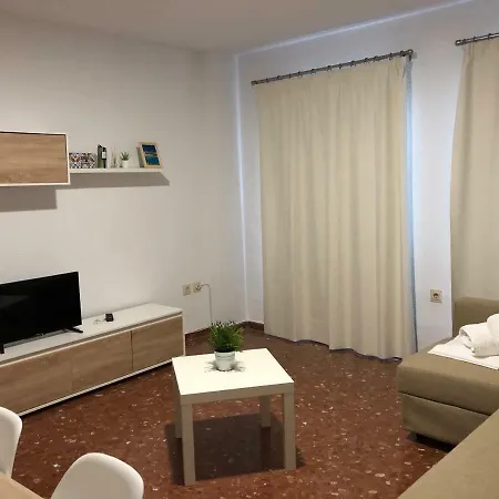 Nueva 13 * Ρόντα