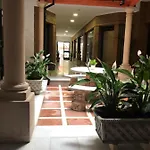 Nueva 13 * Ronda