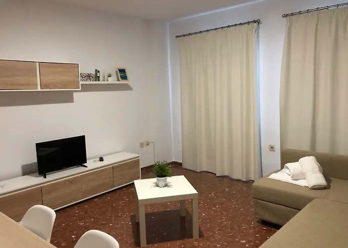 Nueva 13 * רונדה